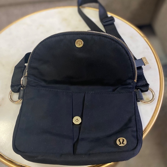 Lululemon All Night Festival Bag Micro🍋 - Picture 4 of 6